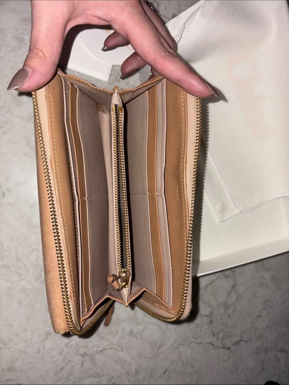 Chloe Indy Continental Flap Wallet Full Inclusion - Picture 6 of 10